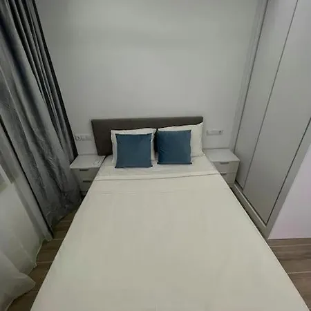 Price For Reservations Of 7 Nights August- Ask Apartment *
