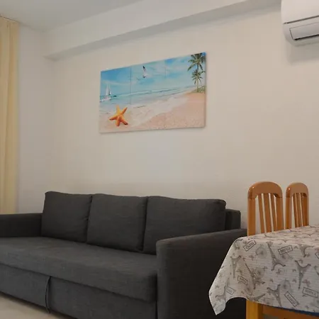 Gemelos Iv Loysan Apt. With Pool Apartment