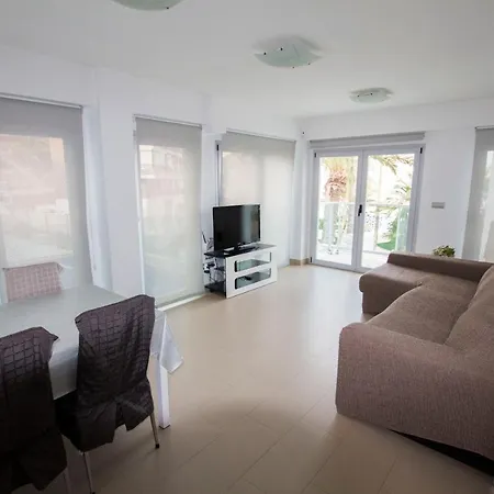 Apartment Moderno Y Bonito Apartamento En Primera Linea De Playa De Poniente *