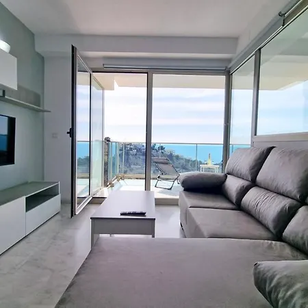 Terraza Privada Y Soleada Con Vistas Al Mar - Planta 26 *