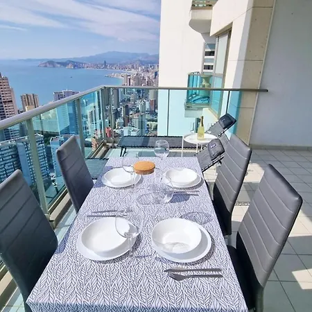 Terraza Privada Y Soleada Con Vistas Al Mar - Planta 26 Apartment