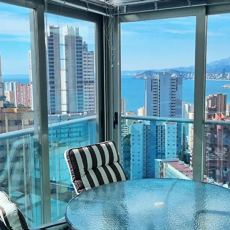 Skyline 14 Large And Sunny All-day Balcony With Stunning Sea Views Apartment Benidorm