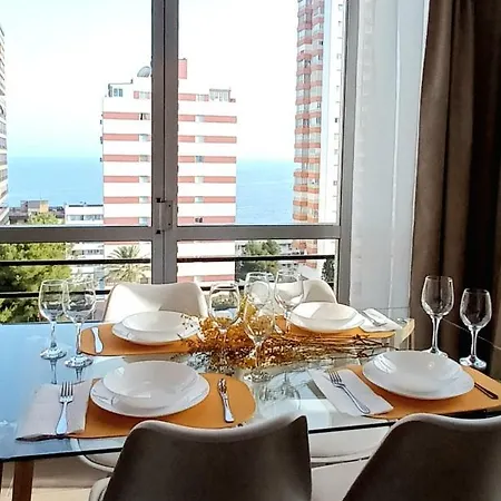 Apartamento Con Vistas Al Mar Poniente Avda Uruguay *