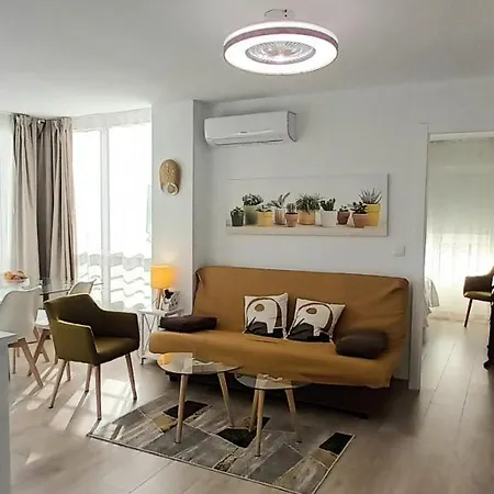 Apartamento Con Vistas Al Mar Poniente Avda Uruguay Apartamento *