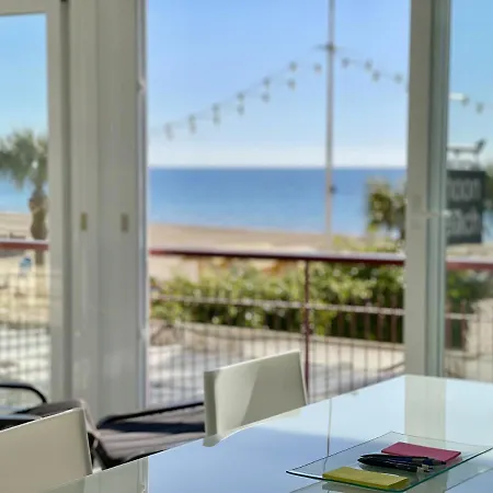Iberia Seafront Apartamento