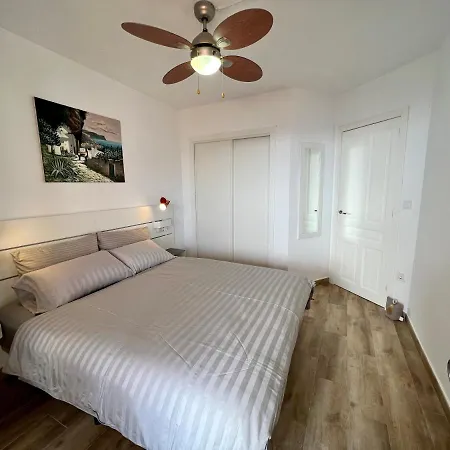 Shore Evamar Apartment