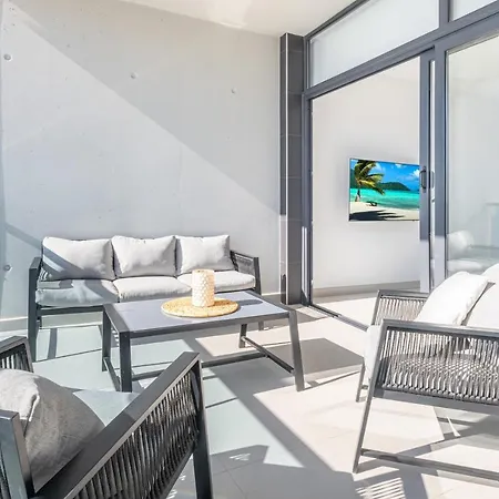 Sunset Drive 2-47 Poniente Beach