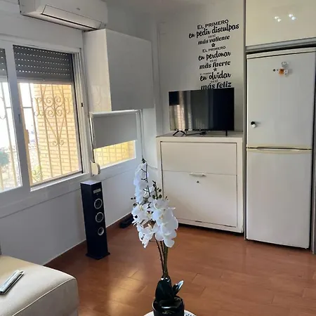 Galeon Studio In - Near The Beach Apartment