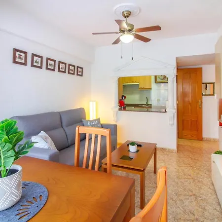 Lovely In With Kitchen Benidorm