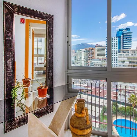 2 Bedroom Cozy In Apartment *