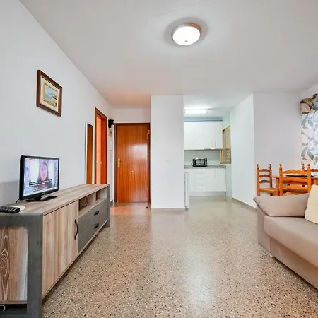One Bedroom Flat With Shared Pool In Acuarium Ii *
