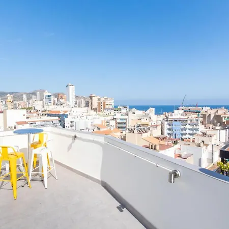 Old Penthouse With Fantastic Views & Parking Apartment
