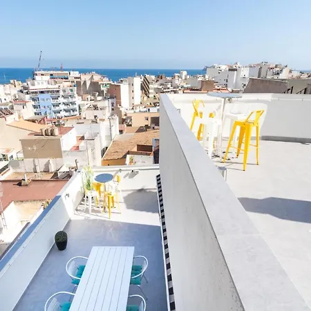 Old Penthouse With Fantastic Views & Parking Apartment Benidorm