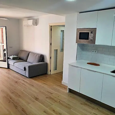 First Line With 3 Bedrooms And Seaviews *
