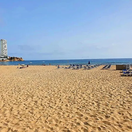 Apartment First Line With 3 Bedrooms And Seaviews *