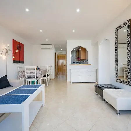 Beautiful 2 Bedrooms In Agua Mundo Apartment *