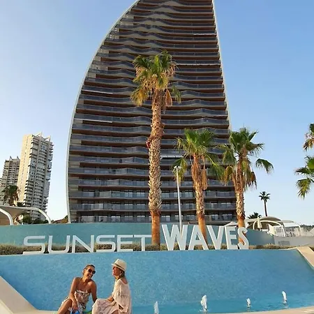 Sunset Waves Modern 200m From The * Benidorm