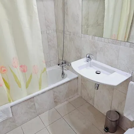 Disponimble 25 Octu A 13 Noviem Apt Gemelos26--wifi-piscina-padel-tenis- Garaje Opcionable Extra * Benidorm