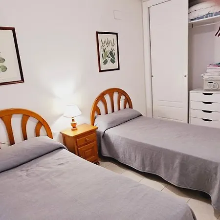 Disponimble 25 Octu A 13 Noviem Apt Gemelos26--wifi-piscina-padel-tenis- Garaje Opcionable Extra Benidorm