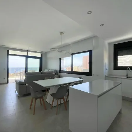 Stunning Sunset Cliffs Apartment