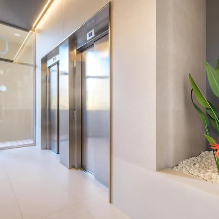 Sunset Cliffs Deluxe 1054 Poniente Apartment