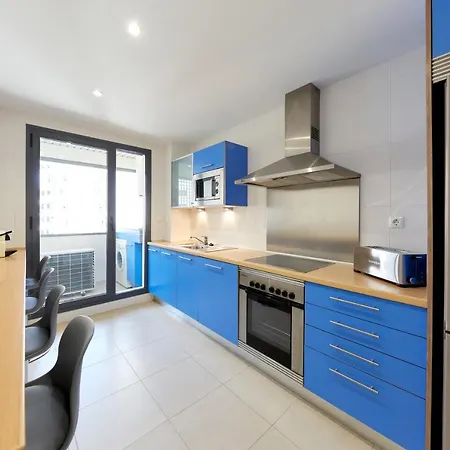 Luxurious Newly Renovated 2 Bedroom By The Benidorm