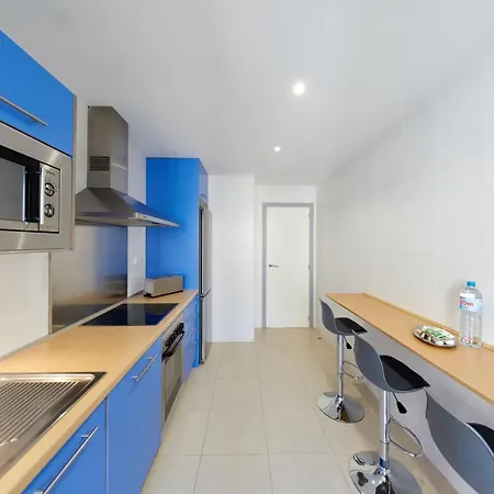 Luxurious Newly Renovated 2 Bedroom By The * Benidorm