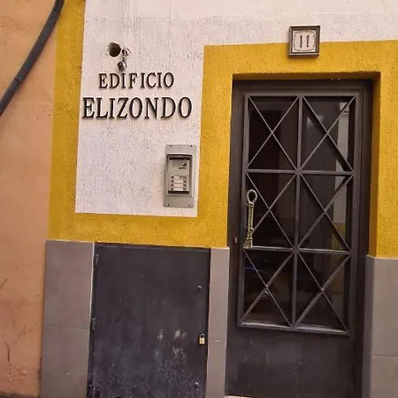 Estudio Elizondo Apartamento *