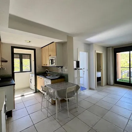 Apartment Aura