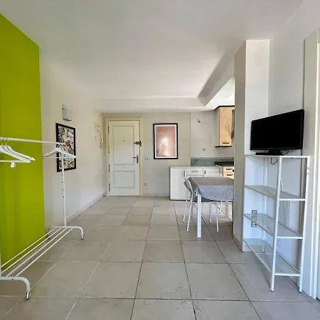 Aura Apartment