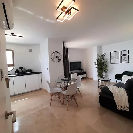 First Line Arenas P Appartement