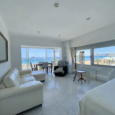 Tor Maraya Seafront Levante Views Apartment