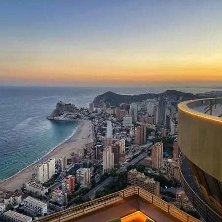 Beautiful 2-beds Poniente Apartment