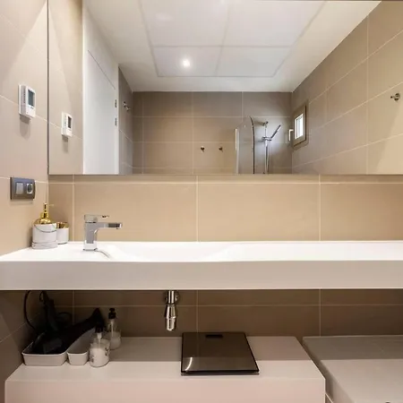 Apartment Beautiful 2-beds Poniente