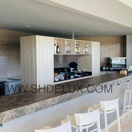 Sunset Cliffs 5 Star Complex With Heated Pool And Jacuzzi's Benidorm