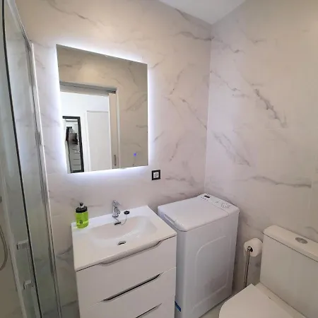 Appartement First Line Arenas P *