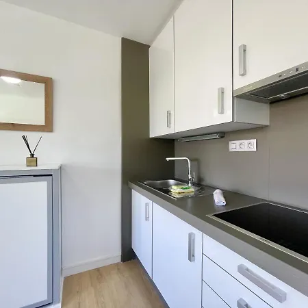 Cozy And Modern Studio Apartment *