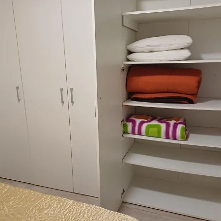 Estudio Sin Cocina En Appartamento