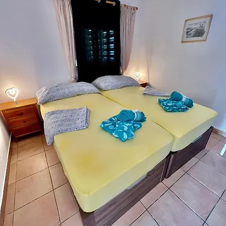 1 Sand, Sea, Sun, Relaxation And Spanish Cuisine Apartment *