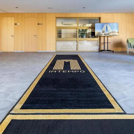 Floor 32! Intempo Luxury Apartment