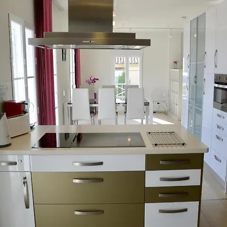 With Panoramic Sea Views Villa Benidorm