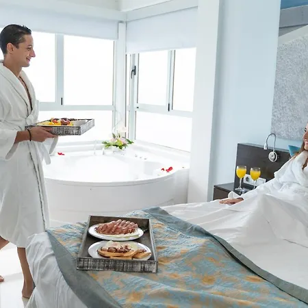 Del Mar Hotell 4*