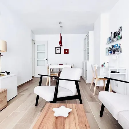 Apartment Centrico Piso Alameda. Levante Beach. Free Parking