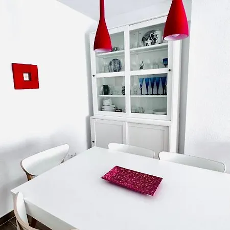 Centrico Piso Alameda. Levante Beach. Free Parking Apartment