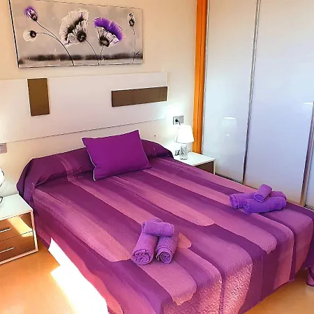 - Two Bedrooms Area Levante Apartment *