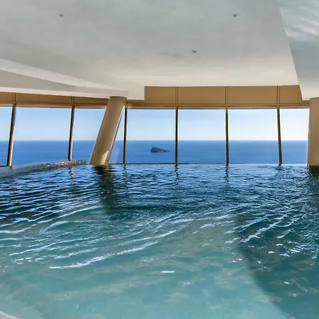 Intempo Luxury Ocean Views Resort Apartment *