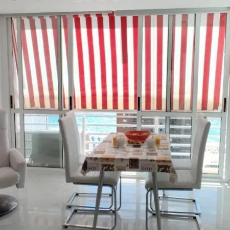 Caballos Vip Playa Levante Appartamento