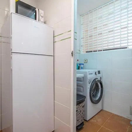 Apartamento Piso Con Vista En Torre Domo 16 Playa Levante *