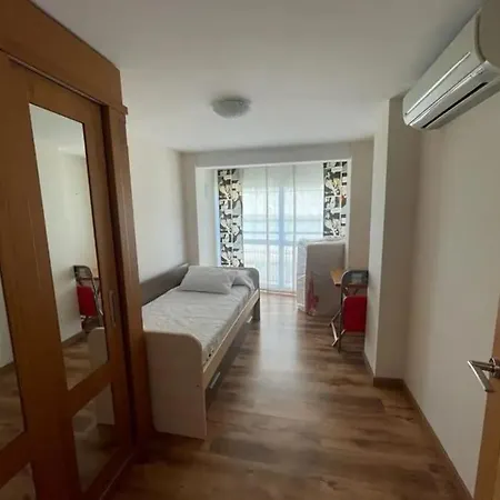 1ª Linea De Levante. Iberia Apartment Benidorm
