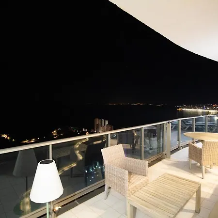 Sunny Penthouse On The 41st Floor In Torre Lugano, With Pool And Garage *